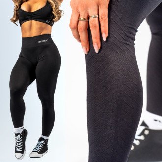 NEBBIA - Bezšvové push-up legíny s vysokým pásom TOTALLY SEAMLESS 303 (black)