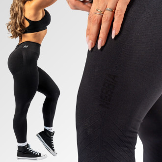 NEBBIA - Bezšvové push-up legíny s vysokým pásom TOTALLY SEAMLESS 303 (black)