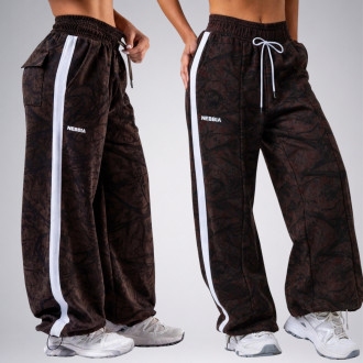 NEBBIA - Dámske oversized tepláky POWER 896 (dark brown camo)