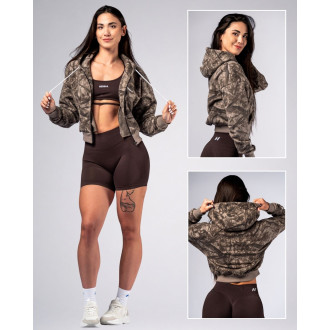 NEBBIA - Crop mikina s kapucňou POWER 895 (light brown camo)