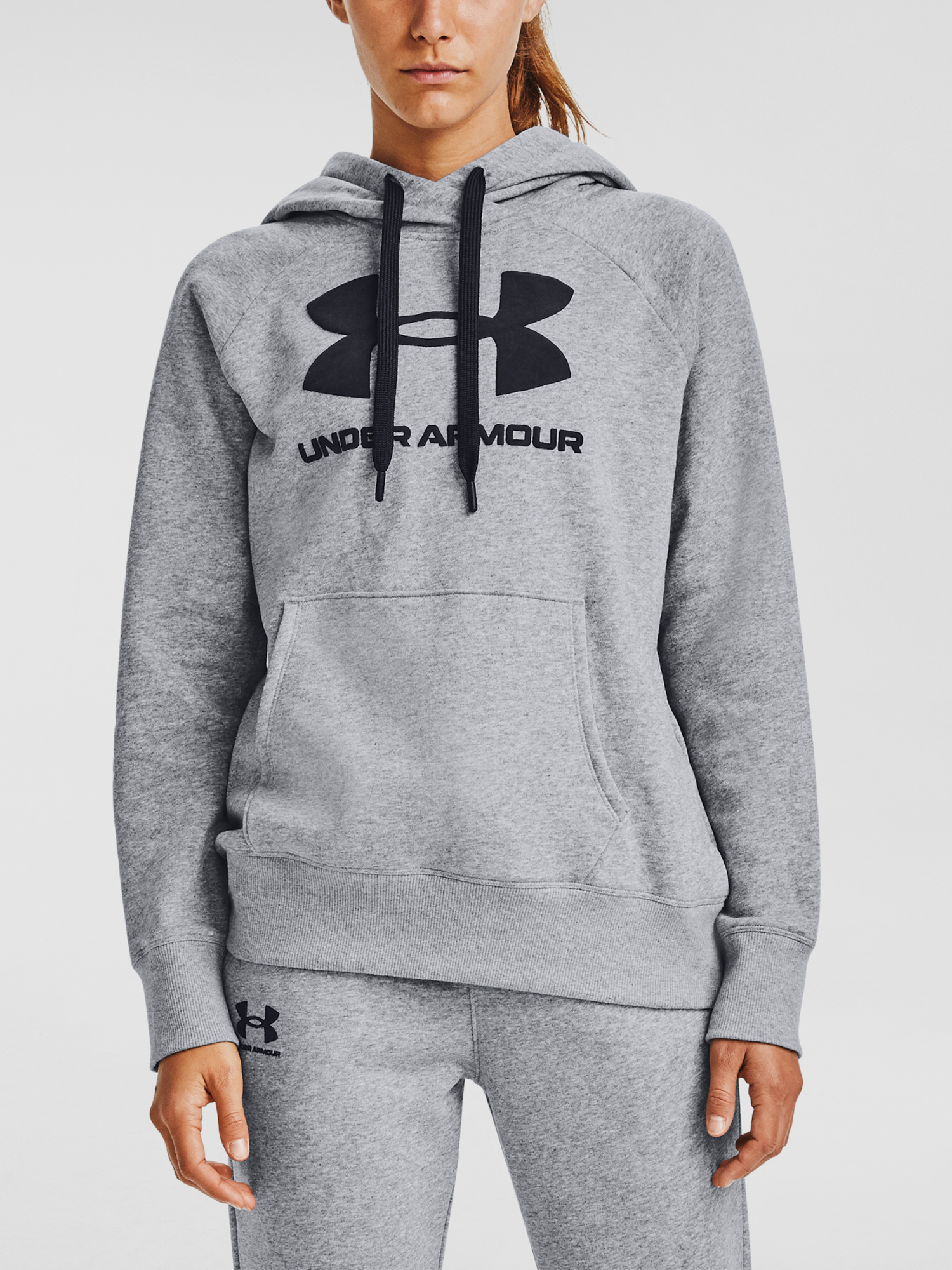 under-armour-mikina-s-kapucnou-damska-siva-1356318-035