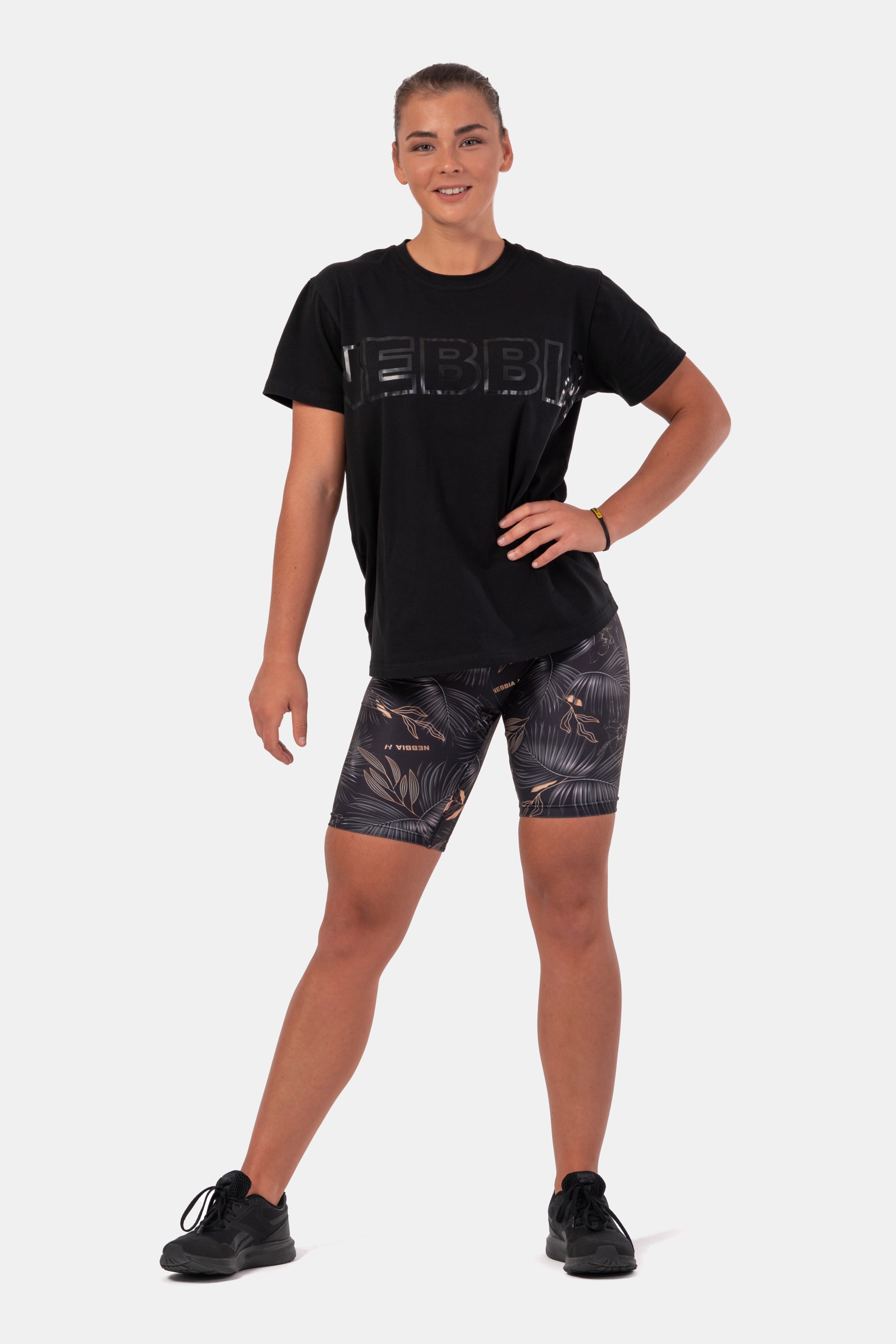 nebbia-damske-sportove-tricko-invisible-logo-602-black
