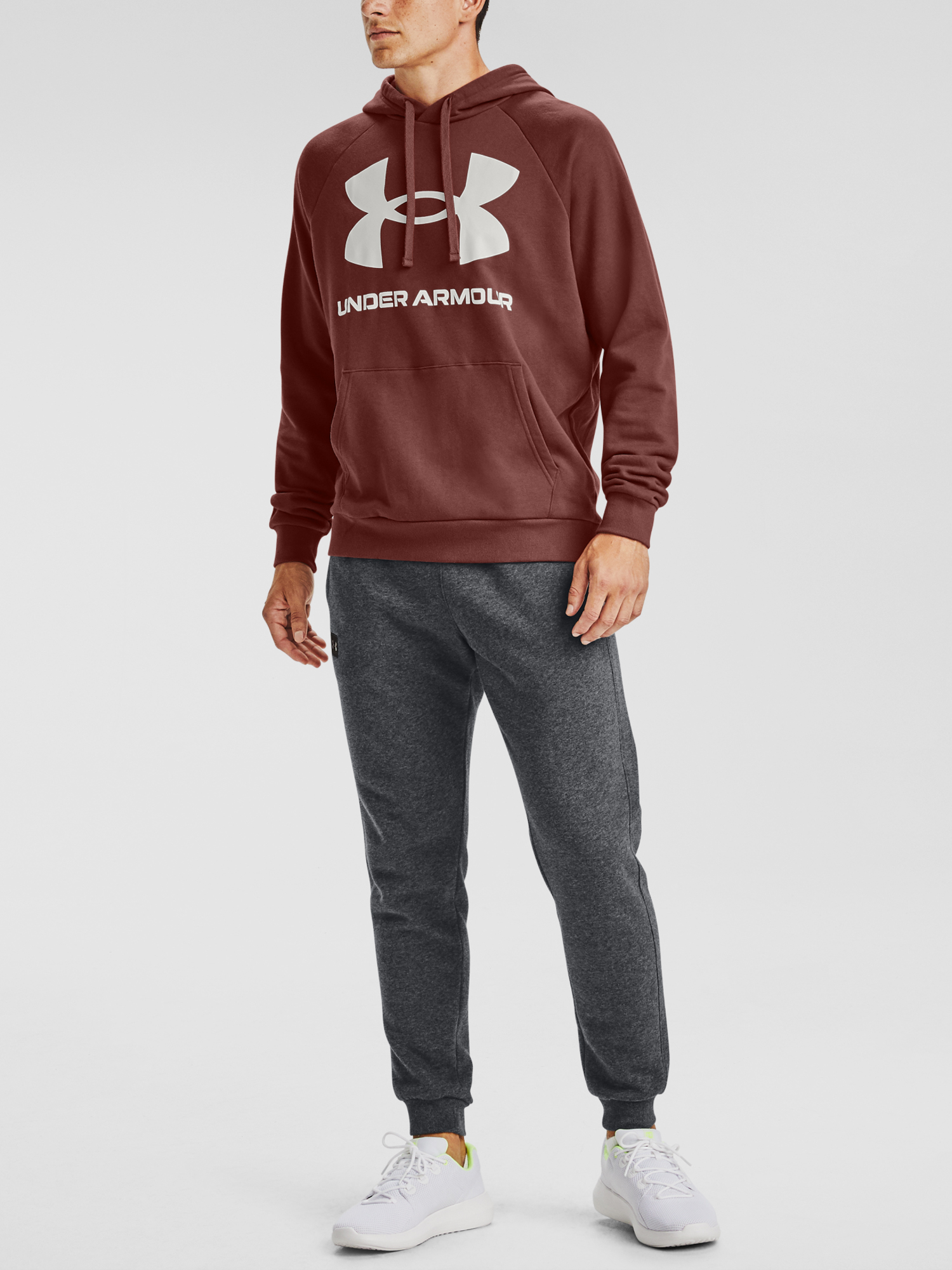 under-armour-mikina-s-kapucnou-panska-hneda-1357093-688